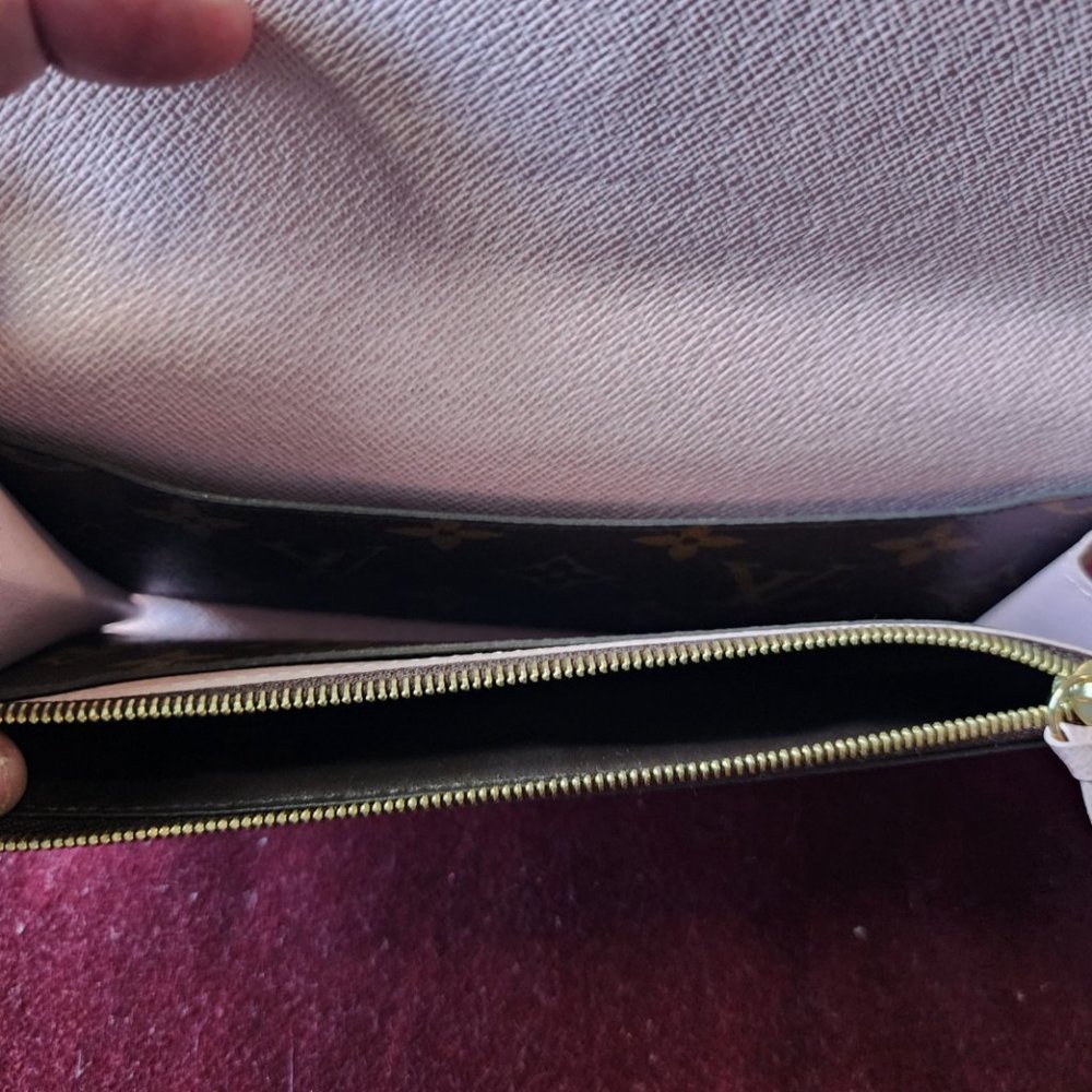 EUC Authentic Louis Vuitton Emilie Wallet in Rose Ballerina - Picture 7 of 11